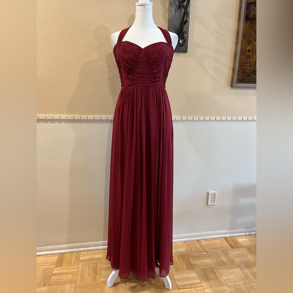Formal/ Evening chiffon dress. Halter neck ties. Ruched corset bodice Burgundy S